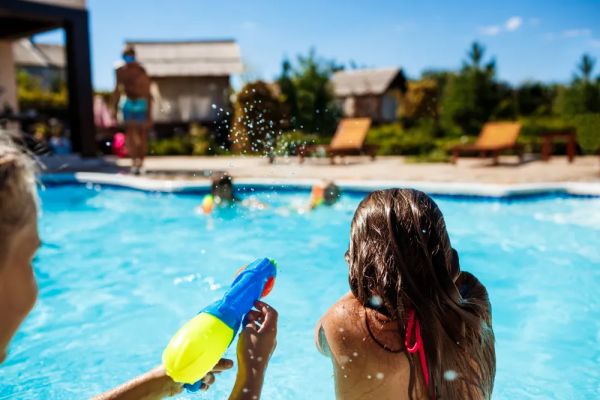 Decouvrir les attractions du parc aquatique en camping dans les landes